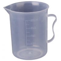 Мензурка с ручкой и рельефной градуировкой полипропиленовая Стеклоприбор 250 мл